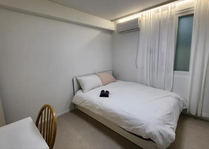 P4 202 3bedrooms Unit * Seoul